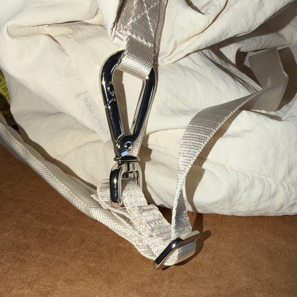 Lululemon on my level tote bag - Picture 5 of 8